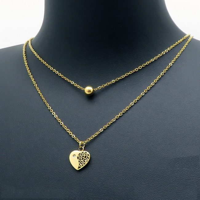 Kombinovaná zlatá retiazka s príveskom v tvare srdca z chirurgickej ocele dodá šmrnc Vášmu výzoru a urobí z Vás elegantnú dámu. 